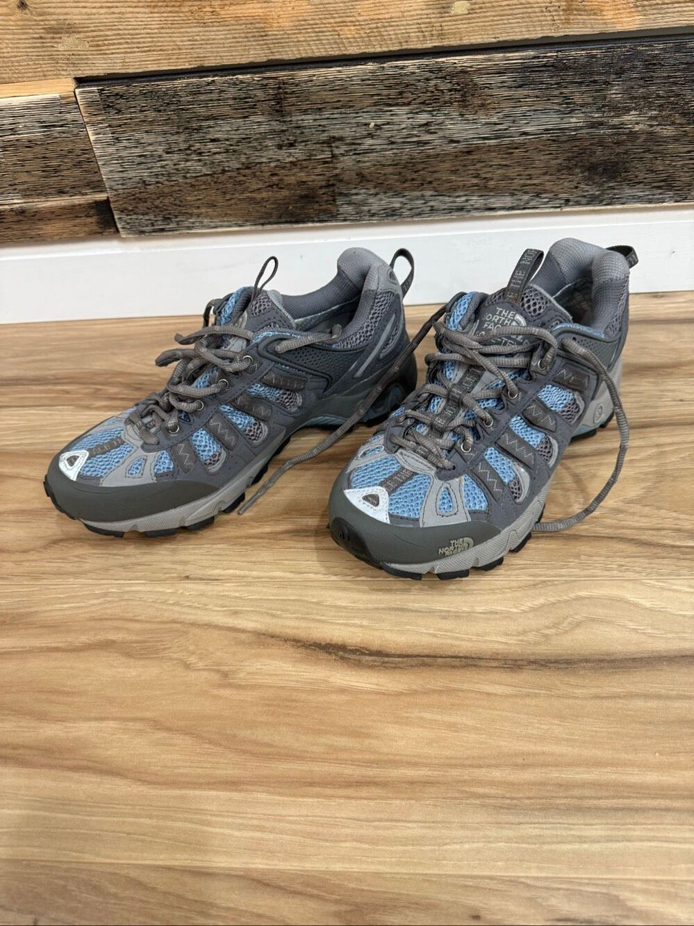The North Face shoes sz 9